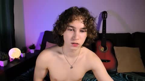 Georg and Max online show from November 2025 02:49:02 PM