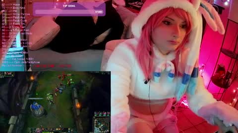 DvaDaisy online show from April 2026 10:07:02 PM