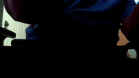 dweav240 online show from February 2025 07:10:01 PM