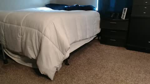 dwhitey4u online show from October 2025 03:08:02 PM