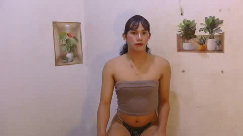 Snapshot of dy_namite chatting on May 2026 06:35:01 PM dy_namite online show from May 2026 06:35:01 PM