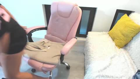 dayana online show from November 2025 05:29:01 AM