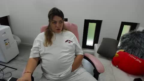 Snapshot of dyanakaylin chatting on June 2026 05:06:02 AM dayana online show from June 2026 05:06:02 AM