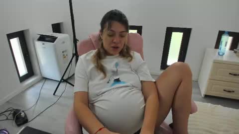 Snapshot of dyanakaylin chatting on July 2026 05:46:02 AM dayana online show from July 2026 05:46:02 AM