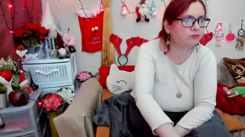 Dyanne online show from December 2024 07:33:01 PM