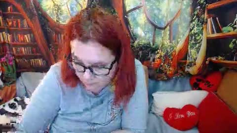 Snapshot of dyannelovee chatting on May 2026 02:48:01 PM Dyanne online show from May 2026 02:48:01 PM