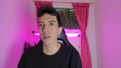 Snapshot of dylan_2005 chatting on September 2025 12:49:01 PM Dylan online show from September 2025 12:49:01 PM