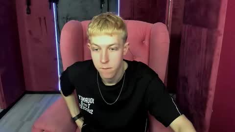 Snapshot of dylan_norton chatting on February 2026 10:29:01 AM Dylan online show from February 2026 10:29:01 AM