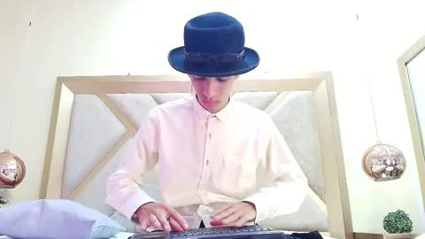 dylan_scotts online show from September 2025 08:03:01 PM
