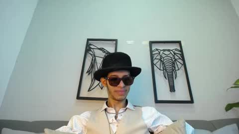 dylan_scotts online show from October 2025 08:10:01 PM