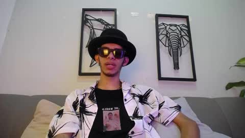 dylan_scotts online show from October 2025 07:58:01 PM