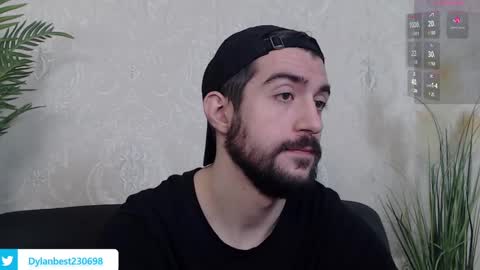 Snapshot of dylan_starxx chatting on December 2024 06:44:01 AM Dylan online show from December 2024 06:44:01 AM
