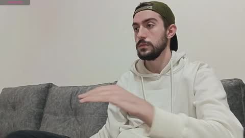 Dylan online show from November 2025 06:52:01 PM