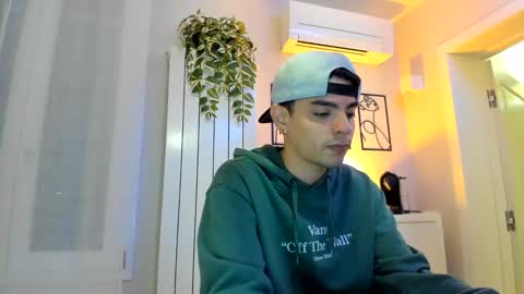 D Y L A N online show from December 2024 05:22:02 PM