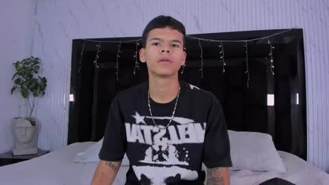 dylanroyce_ online show from March 2026 12:44:01 PM