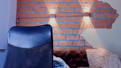 D Y L A N online show from March 2026 02:39:01 AM