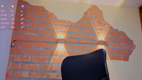 D Y L A N online show from March 2026 02:33:02 AM