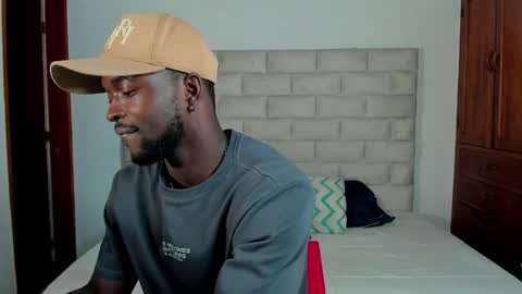 Dylan Taylor online show from November 2025 12:37:02 PM