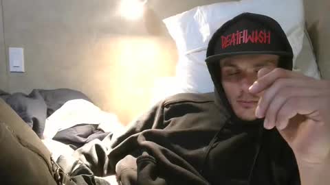 Snapshot of dylp400 chatting on February 2025 09:24:02 AM dylp400 online show from February 2025 09:24:02 AM