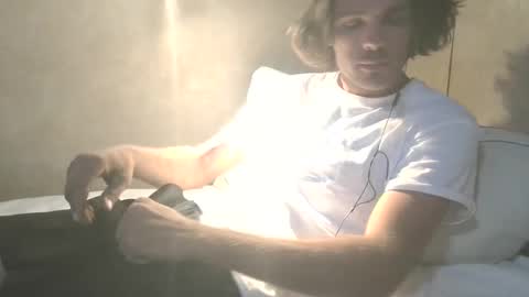 Snapshot of dylp400 chatting on September 2025 09:52:02 PM dylp400 online show from September 2025 09:52:02 PM