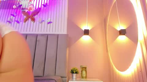 Juana online show from March 2025 06:30:01 PM