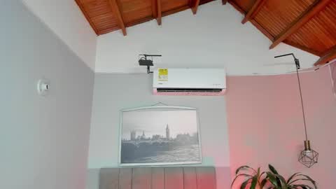 Juana online show from March 2026 07:39:01 PM