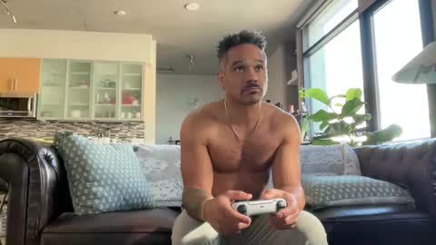 Snapshot of e13ven11 chatting on January 2025 07:54:01 PM Formally known as Virus of Life online show from January 2025 07:54:01 PM