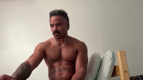 Snapshot of e13ven11 chatting on September 2025 03:46:02 PM Formally known as Virus of Life online show from September 2025 03:46:02 PM