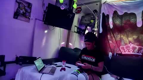 Kryztal Klear Jaxx online show from February 2025 04:46:02 PM