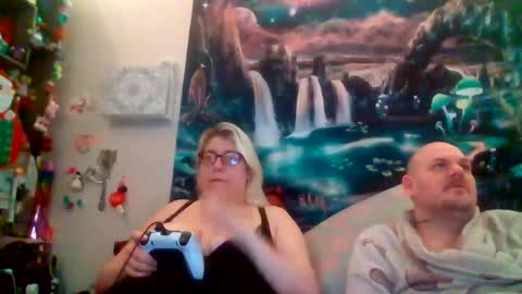 eandr6446 online show from December 2025 09:36:01 AM