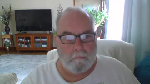 earl52 online show from April 2026 12:50:02 PM