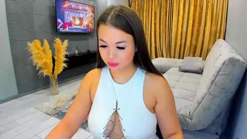 easternbeautyy online show from December 2024 06:06:01 PM