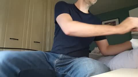 Snapshot of easy_fit00 chatting on May 2026 02:57:01 PM easy_fit00 online show from May 2026 02:57:01 PM