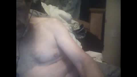 Snapshot of easye4015 chatting on November 2025 12:16:01 PM Easye online show from November 2025 12:16:01 PM