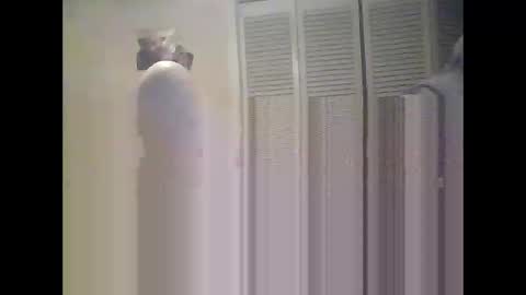 Snapshot of easye4015 chatting on December 2025 12:21:02 PM Easye online show from December 2025 12:21:02 PM