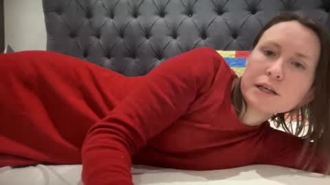 Snapshot of eatmypie69 chatting on February 2025 06:16:01 PM Nadia Ferreira  online show from February 2025 06:16:01 PM