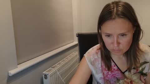 Nadia Ferreira  online show from June 2026 09:30:02 PM