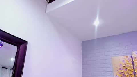      online show from February 2025 09:36:01 PM