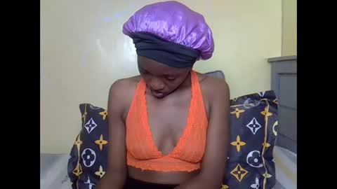 Snapshot of eboniana chatting on April 2026 03:00:02 AM eboniana online show from April 2026 03:00:02 AM