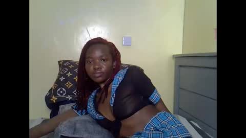 Snapshot of eboniana chatting on May 2026 06:21:03 AM eboniana online show from May 2026 06:21:03 AM