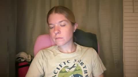 Snapshot of ebony8ivory chatting on June 2026 04:25:01 AM americnbarbie online show from June 2026 04:25:01 AM