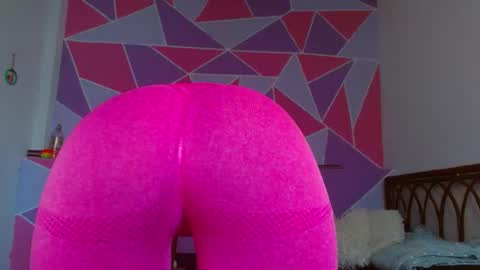 Snapshot of ebony_alika chatting on January 2025 05:11:01 PM Alika Ashanti online show from January 2025 05:11:01 PM