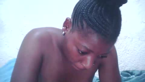 ebony_candy1998 online show from February 2025 07:13:01 AM