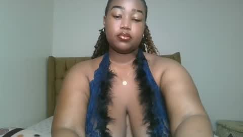 Snapshot of ebony_doll5 chatting on June 2026 02:36:01 AM ebony_doll5 online show from June 2026 02:36:01 AM