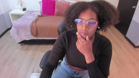 ebony_fantasy2 online show from April 2026 11:37:01 AM