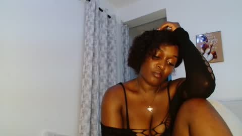 ebony online show from December 2025 10:06:02 PM