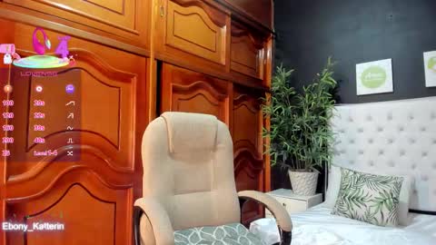 ebony_katterin online show from November 2025 11:18:02 AM