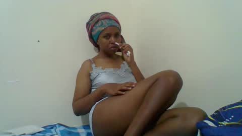 Snapshot of ebony_sluttt chatting on February 2026 06:22:02 PM ebony_sluttt online show from February 2026 06:22:02 PM