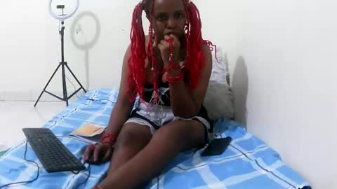 Snapshot of ebony_sluttt chatting on February 2026 04:14:01 PM ebony_sluttt online show from February 2026 04:14:01 PM