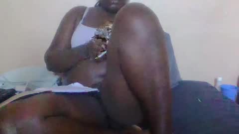 Snapshot of ebonyblack28 chatting on July 2026 11:24:01 AM MELVINE online show from July 2026 11:24:01 AM